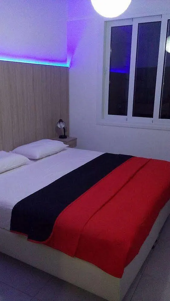 Palm Sea Hotel Apartments 2 Λάρνακα